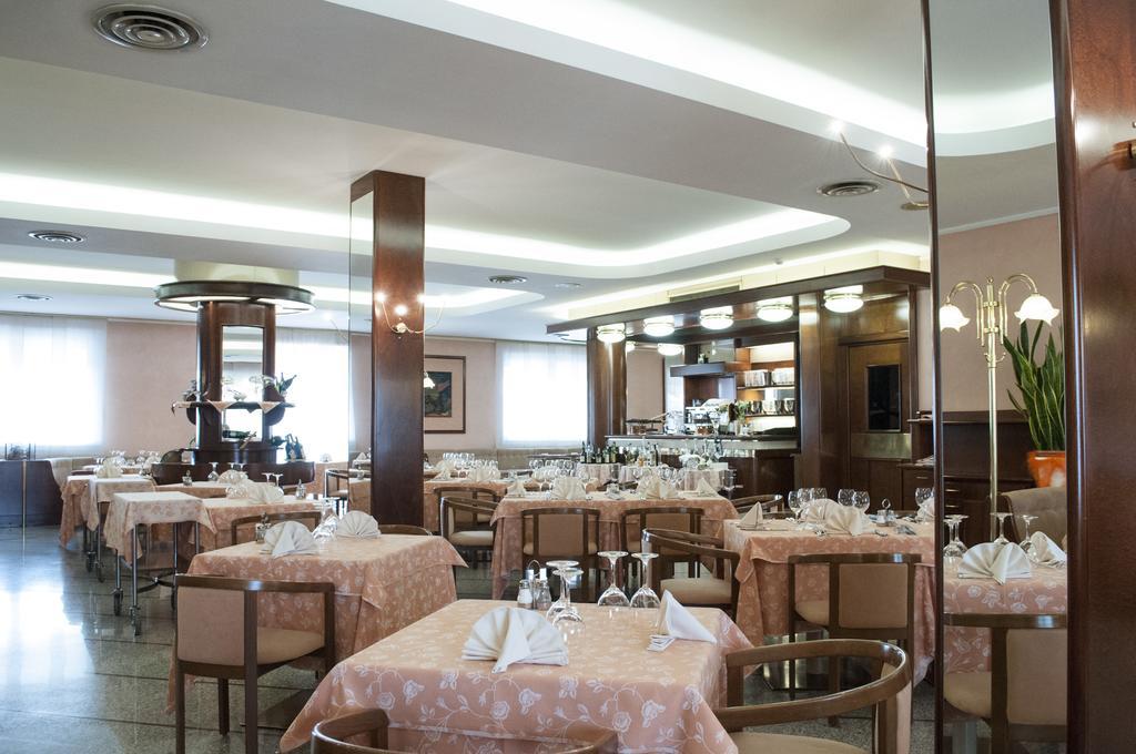 Le Gronde Hotel Cava Manara Exterior foto