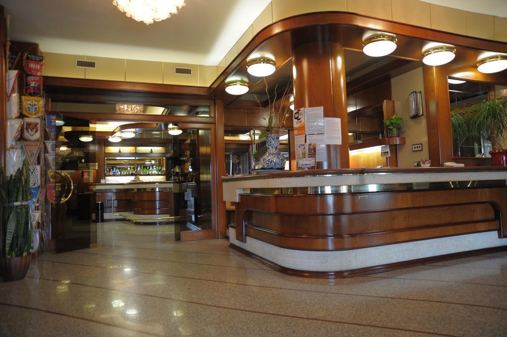 Le Gronde Hotel Cava Manara Exterior foto